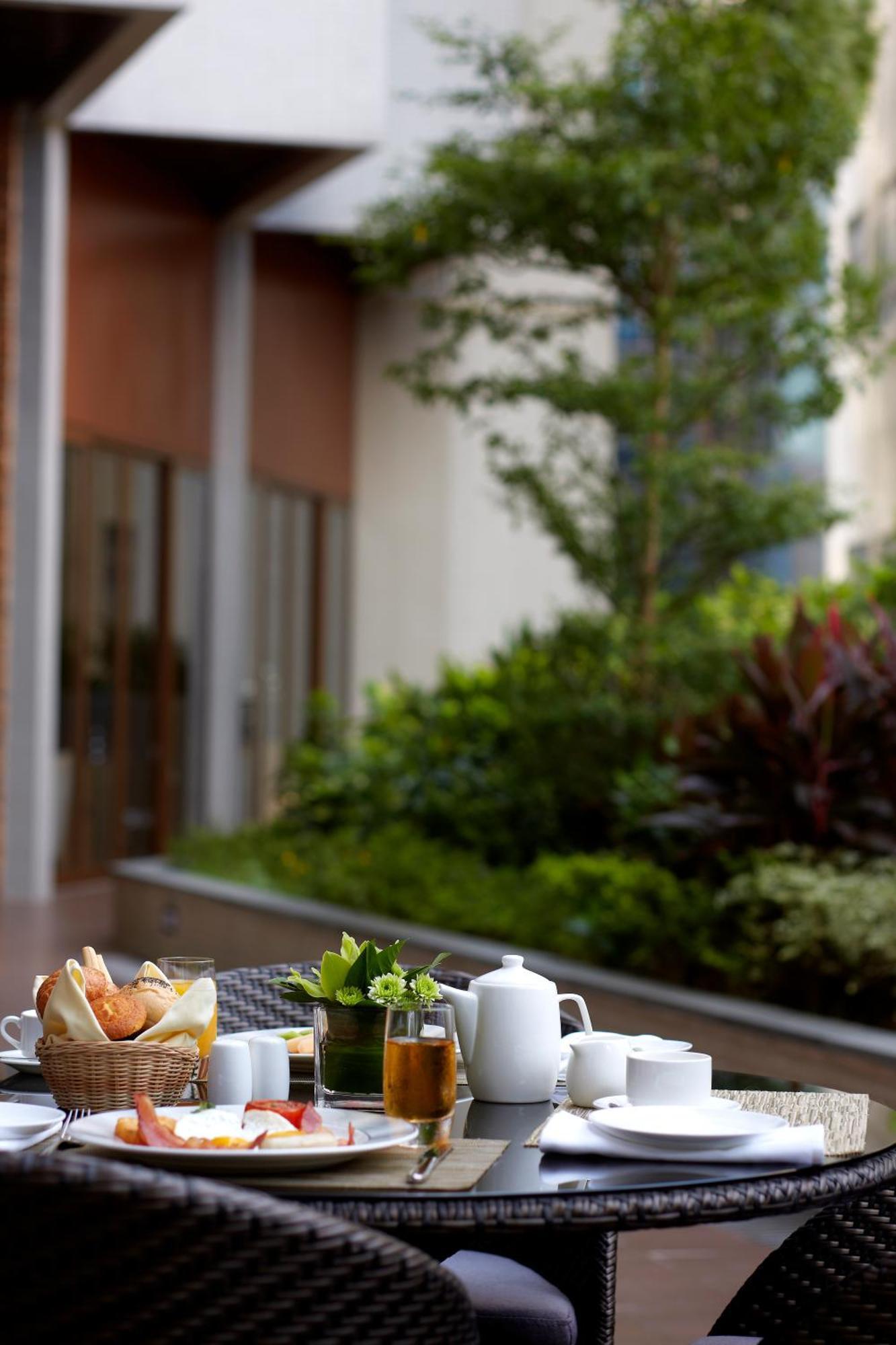Hotel Dorsett Kwun Tong, Hong Kong Exterior foto
